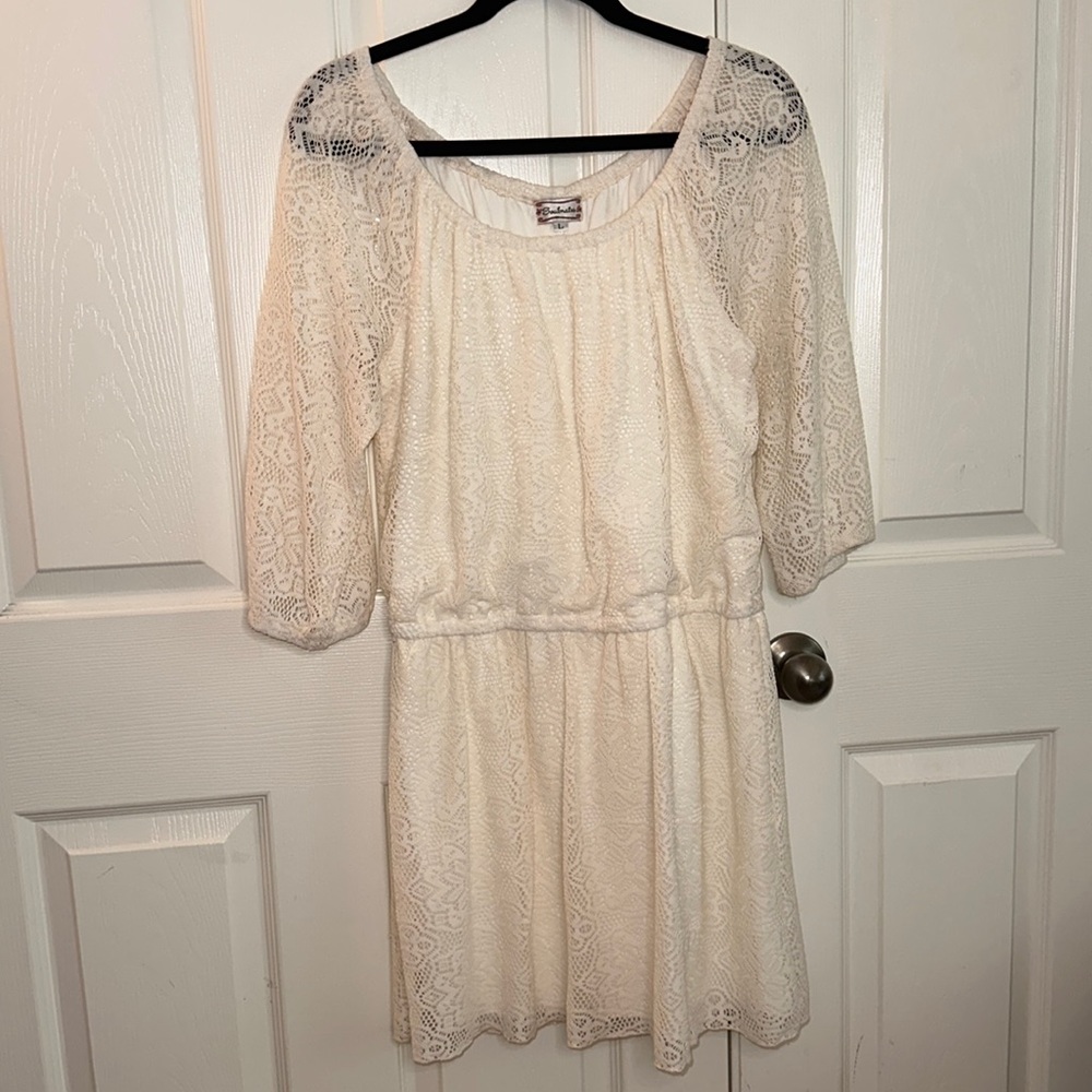 Cream lace 3/4 sleeve dress by Soulmates